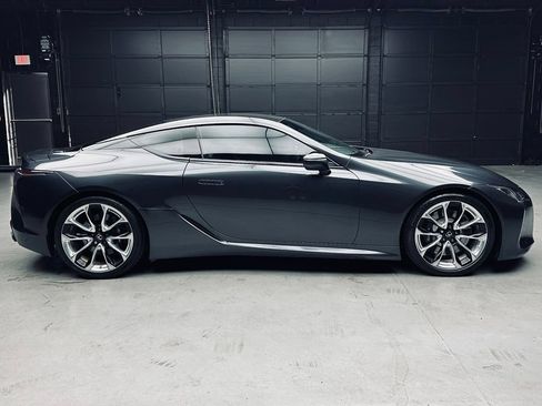 Used 2018 Lexus LC 500 Coupe w/ Performance Package RWD image 8