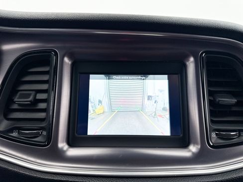 Used 2019 Dodge Challenger SXT RWD image 9
