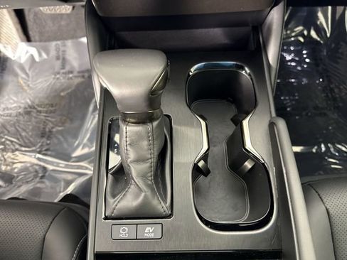 Certified 2025 Lexus ES 300h F Sport image 20