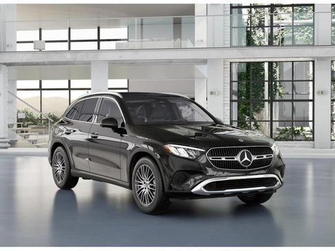 Used 2023 Mercedes-Benz GLC 300 4MATIC image 10