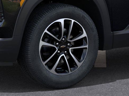 New 2026 Chevrolet TrailBlazer LT w/ Driver Confidence Package FWD image 9
