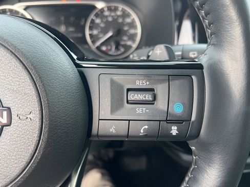 Used 2024 Nissan Pathfinder SL image 58