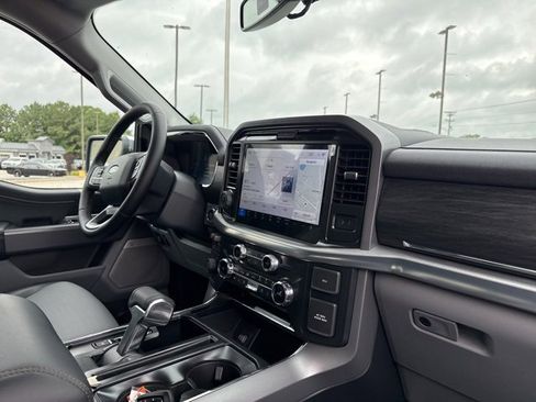 New 2025 Ford F150 Lariat w/ Equipment Group 501A Mid image 15