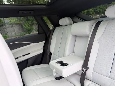Used 2024 Cadillac Lyriq Luxury w/ LPO, Floor Liner Package AWD/4WD image 30