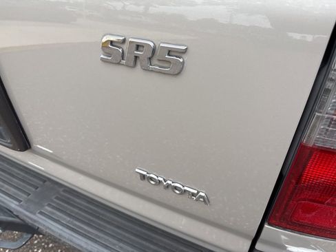 Used 2000 Toyota 4Runner SR5 image 20