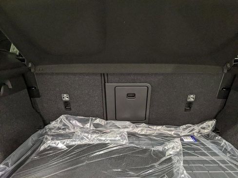 New 2026 Volvo XC40 B5 Ultra w/ Protection Package Premier image 28