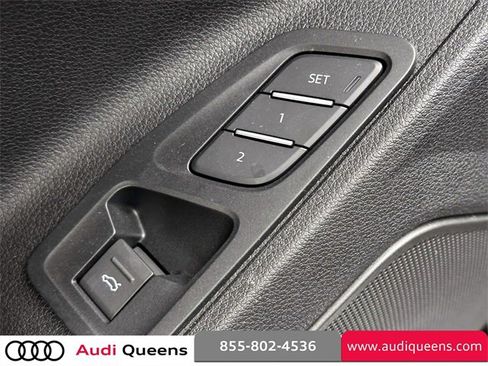 Certified 2025 Audi Q3 2.0T Premium Plus w/ Premium Plus Package image 18