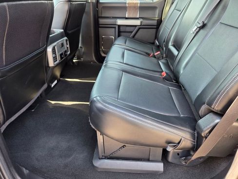 Used 2019 Ford F250 Lariat w/ Lariat Ultimate Package AWD/4WD image 16