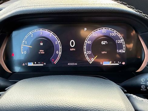 Used 2023 Jeep Grand Cherokee L Limited AWD/4WD image 29