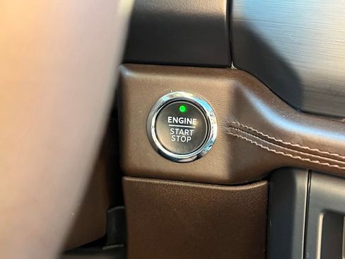 Used 2022 Ford Expedition King Ranch image 34