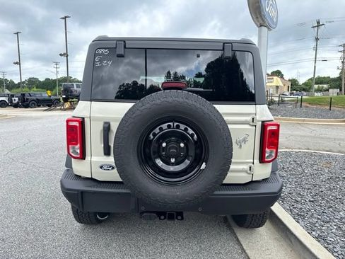 New 2026 Ford Bronco Big Bend w/ Black Diamond Package AWD/4WD image 7