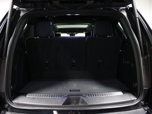 Used 2023 GMC Yukon Denali Ultimate AWD/4WD image 15