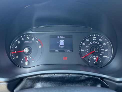 Used 2020 Kia Soul LX FWD image 27