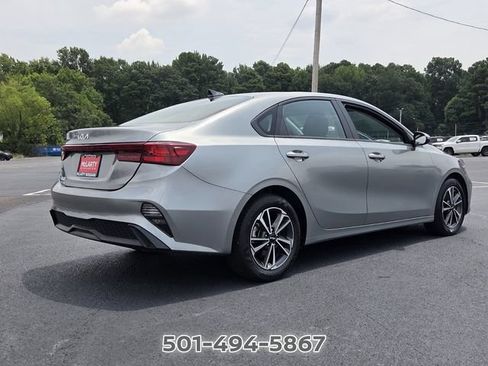 Used 2024 Kia Forte LXS FWD image 5