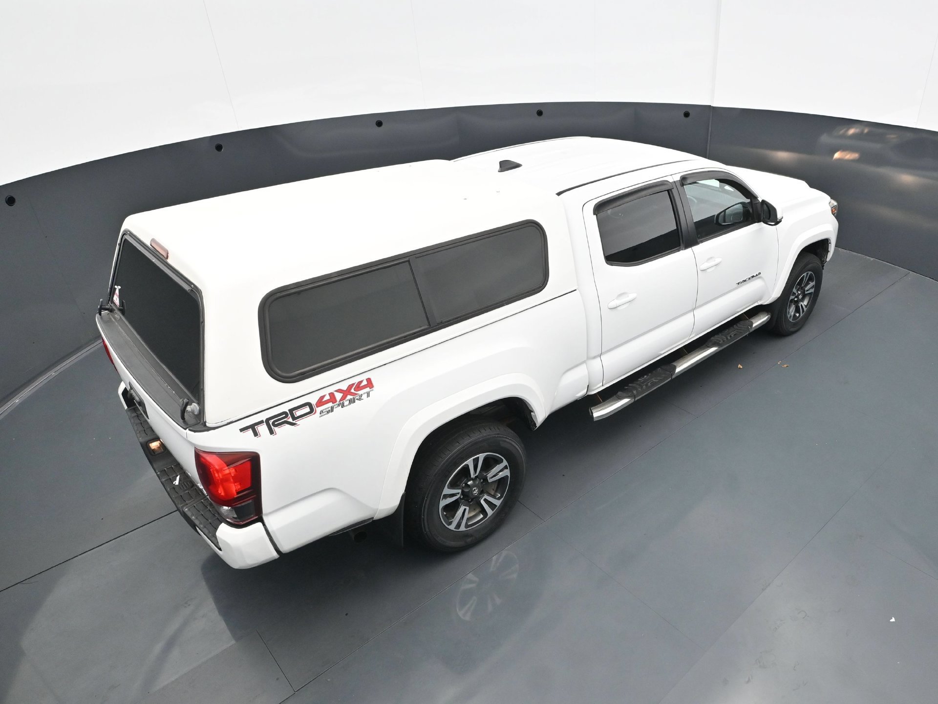 Used 2019 Toyota Tacoma TRD Sport AWD/4WD image 39