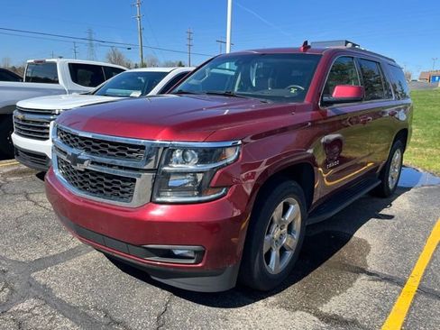 Used 2018 Chevrolet Tahoe LT image 2