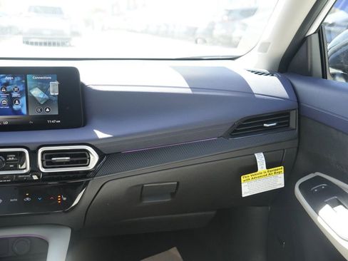 New 2026 Nissan Sentra SL FWD image 20
