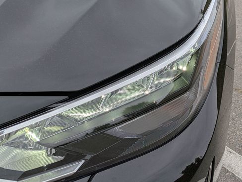 Certified 2025 Nissan Sentra SR image 10