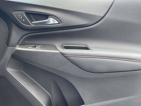 Used 2024 Chevrolet Equinox RS FWD image 18