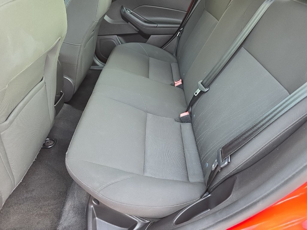 Used 2015 Ford Focus SE FWD image 18