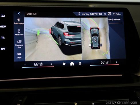 Used 2025 BMW X1 xDrive28i w/ Technology Package image 23