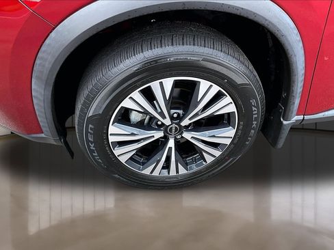 Used 2023 Nissan Rogue SV w/ SV Premium B Package FWD image 34