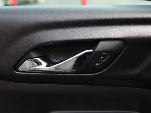 Used 2018 GMC Acadia SLE w/ LPO, Black Accent Package image 10