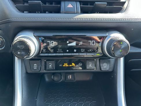 Used 2023 Toyota RAV4 XLE w/ Convenience Package AWD/4WD image 18