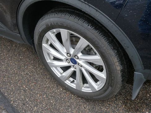 Used 2021 Ford Escape Titanium w/ Titanium Elite Package image 8