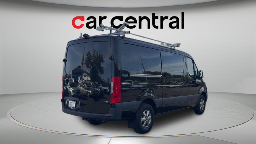 Used 2021 Mercedes-Benz Sprinter 1500 image 5