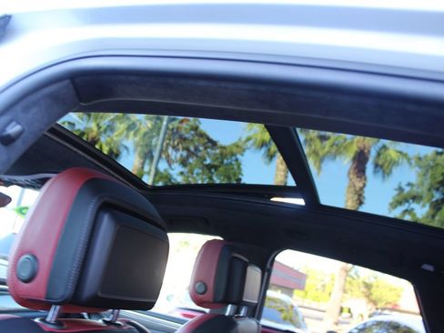 Used 2017 Porsche Macan Turbo AWD/4WD image 28