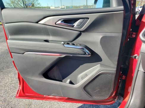 New 2026 Chevrolet Traverse LT w/ Midnight/Sport Edition image 12