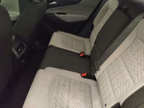 Used 2022 Chevrolet Equinox LT FWD image 18