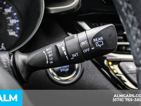 Used 2018 Toyota C-HR XLE image 28