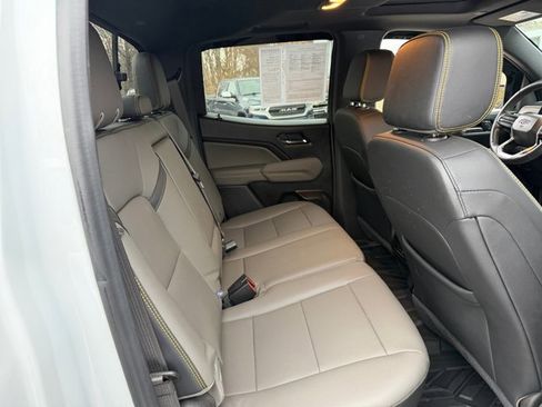 Certified 2024 Chevrolet Colorado ZR2 w/ ZR2 Convenience Package III image 26