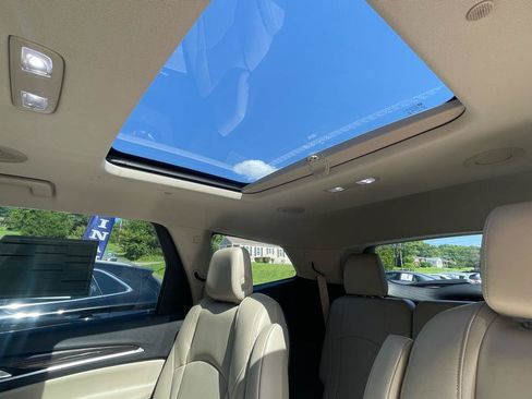 Used 2018 Buick Enclave Essence w/ Trailering Package AWD/4WD image 21