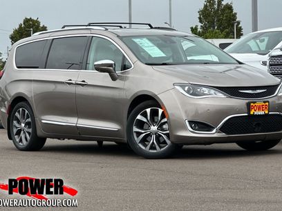 Used 2017 Chrysler Pacifica Limited
