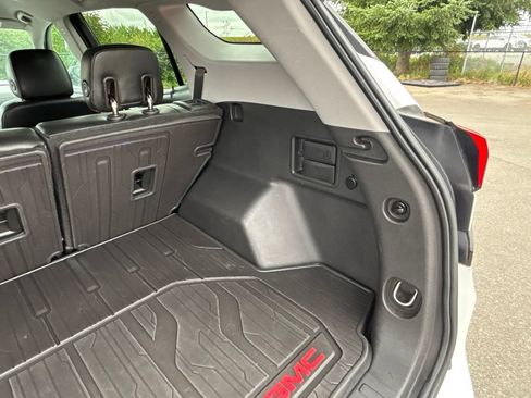 Used 2020 GMC Terrain SLT w/ Preferred Package AWD/4WD image 36