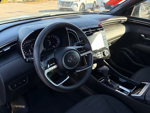 Used 2023 Hyundai Santa Cruz SE image 13