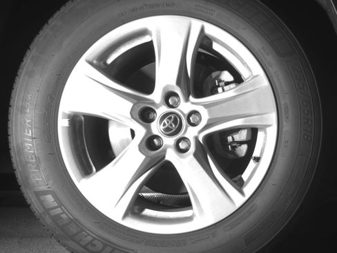 Used 2025 Toyota Highlander LE image 13