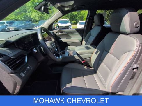 Used 2024 GMC Acadia AT4 w/ Luxury Package AWD/4WD image 20