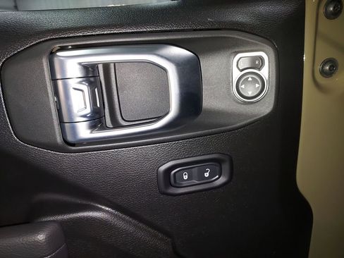 New 2026 Jeep Gladiator Mojave AWD/4WD image 19