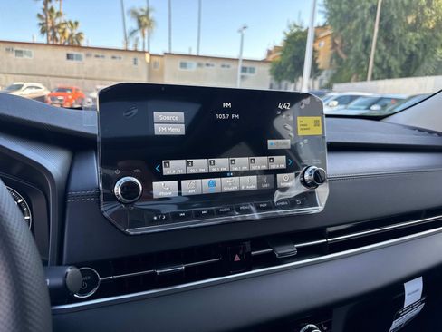 New 2025 Mitsubishi Outlander 4WD Plug-In Hybrid image 23