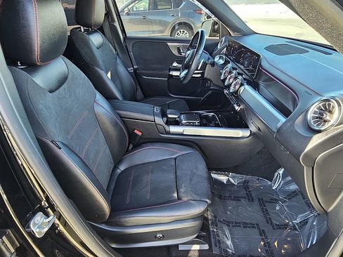 Used 2023 Mercedes-Benz EQB 300 300 image 19