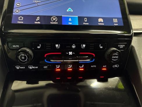 Used 2022 Jeep Grand Cherokee Limited 4xe w/ Luxury Tech Group II AWD/4WD image 45