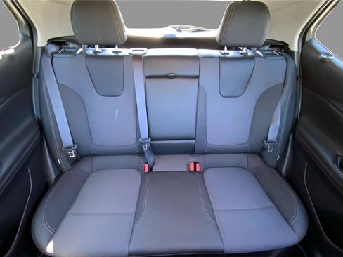 Used 2023 Buick Encore GX Select w/ Sport Touring Package AWD/4WD image 14