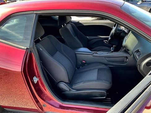 Used 2019 Dodge Challenger SXT w/ Driver Convenience Group image 24