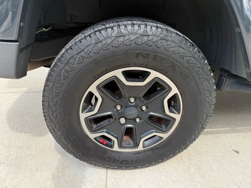 Used 2017 Jeep Wrangler Unlimited Rubicon image 69