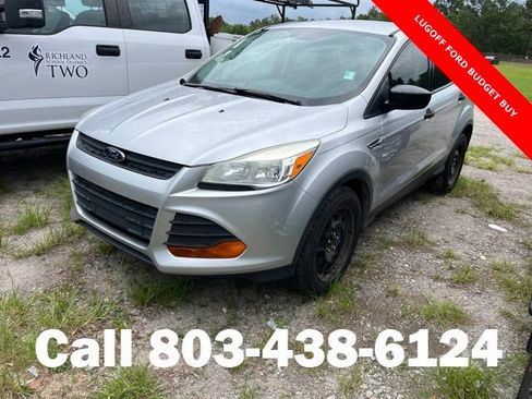 Used 2016 Ford Escape S FWD image 4