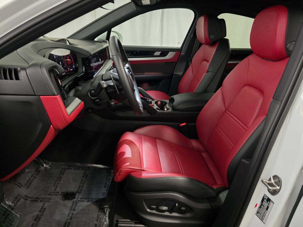 Certified 2026 Porsche Cayenne Coupe AWD/4WD image 15